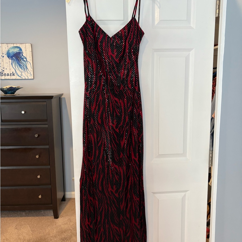 Cache Black and Red Sleeveless Maxi Gown